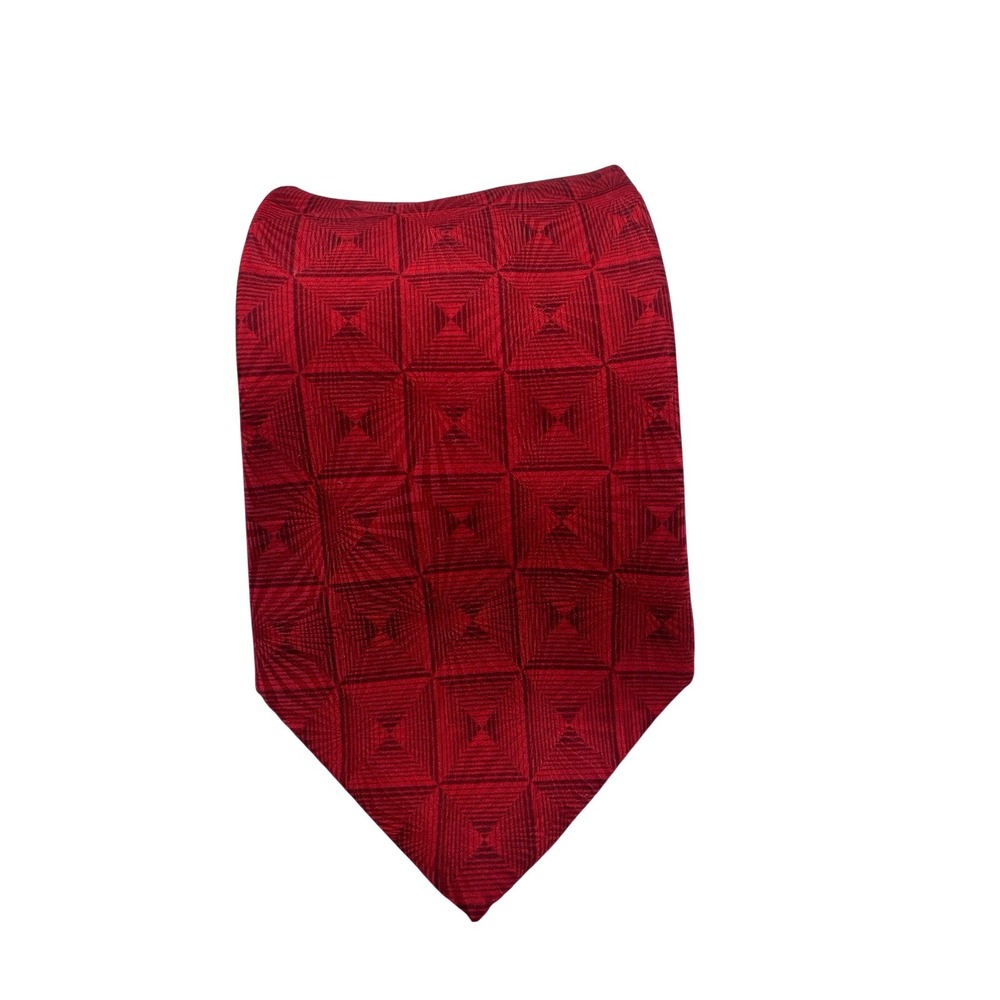 Neo Bill Blass Tie Silk Red Repeating Pattern Design EUC